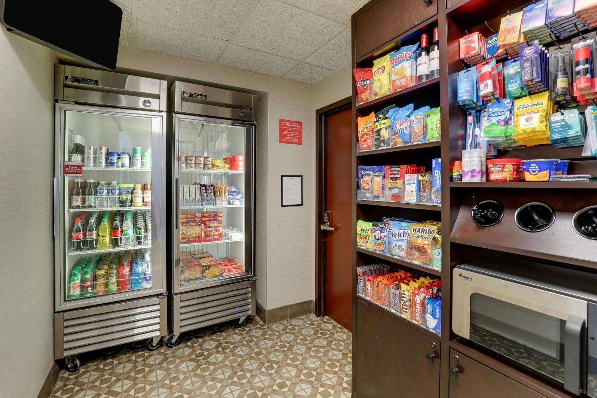 Drury Inn & Suites ماريون المظهر الخارجي الصورة