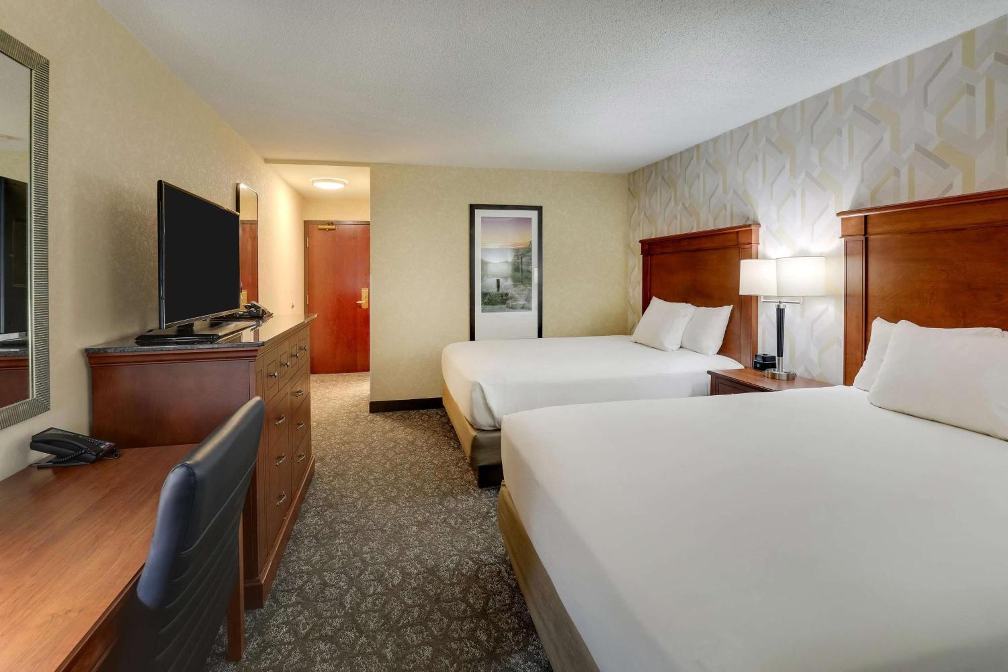 Drury Inn & Suites ماريون المظهر الخارجي الصورة